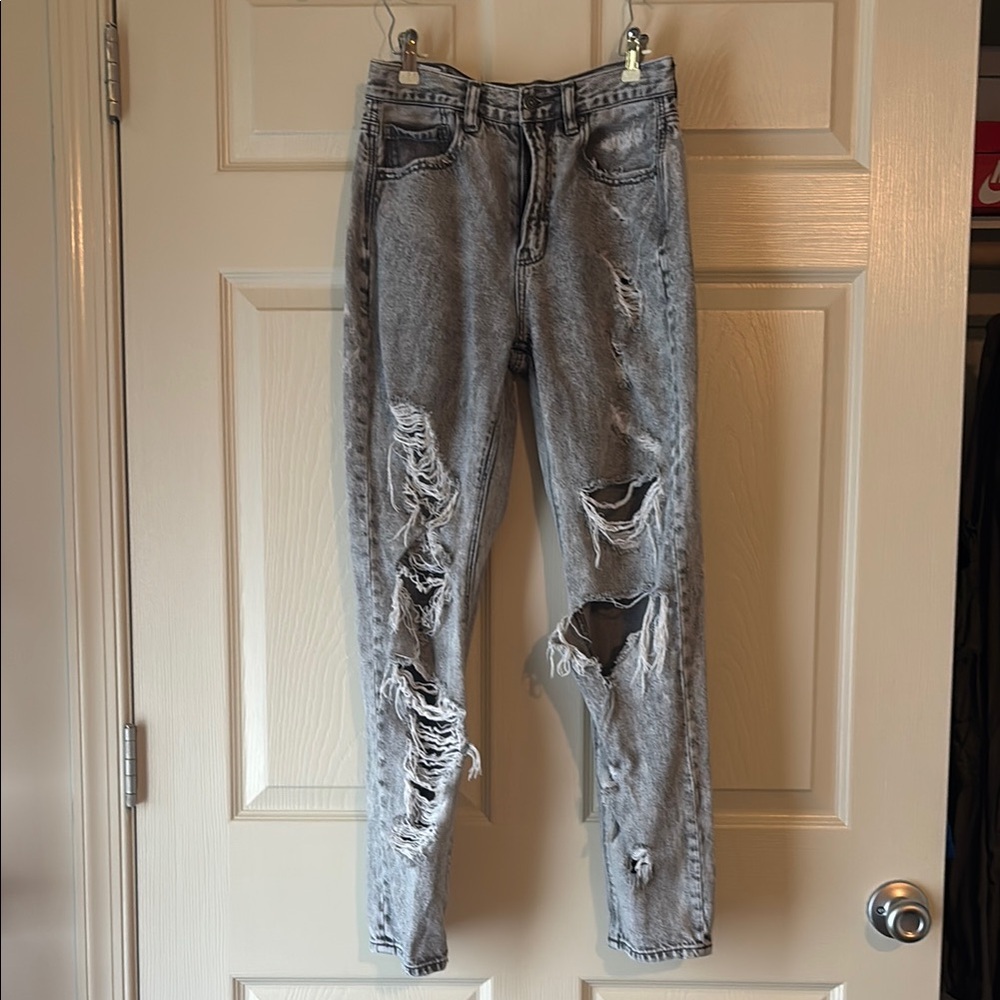American Eagle Outfitters Gray Boyfriend Jeans Distressed